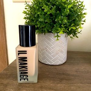 IL MAKIAGE Foundation Shade 020
